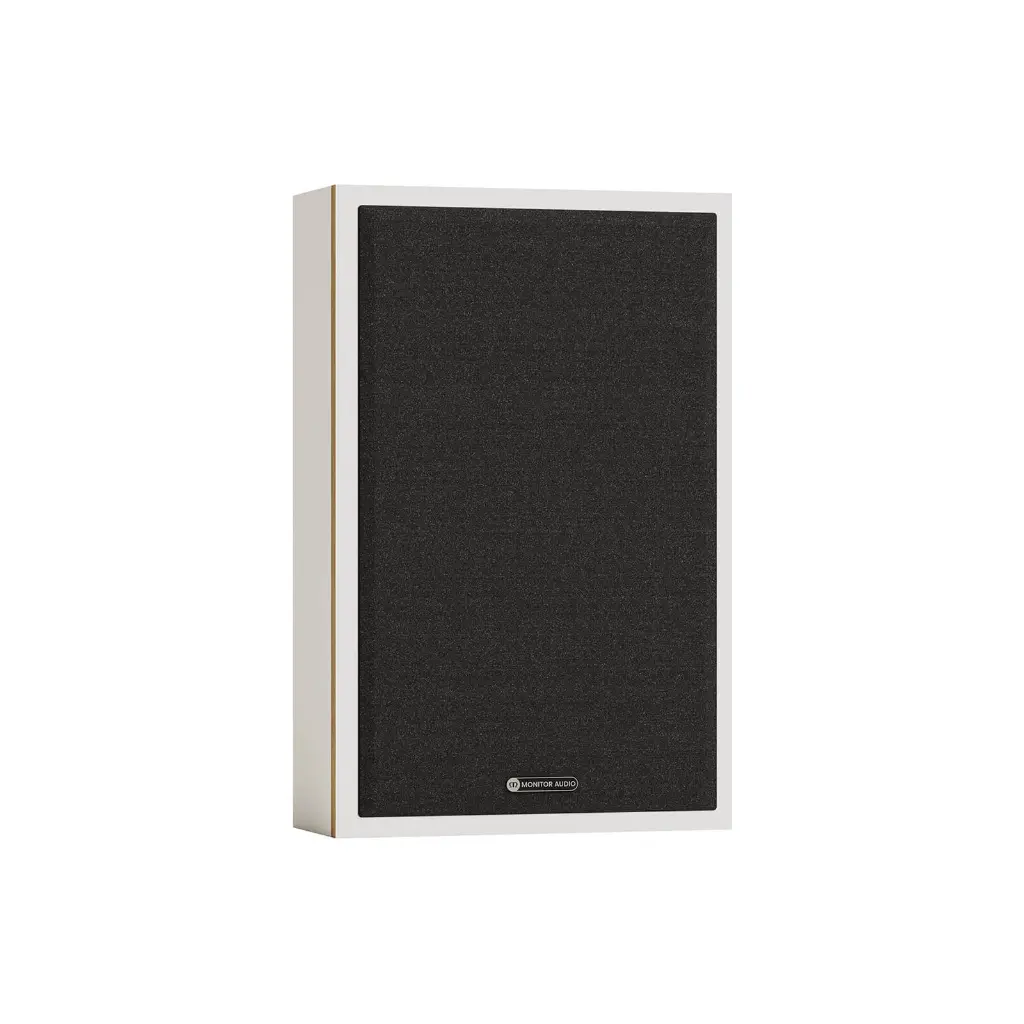 ma_bronze_7g_on-wall_pack_iso_white_gr.webp